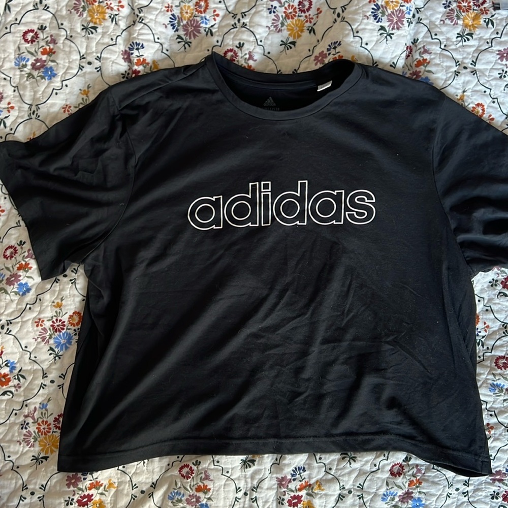 Black Adidas Cropped logo tee shirt in size XL women